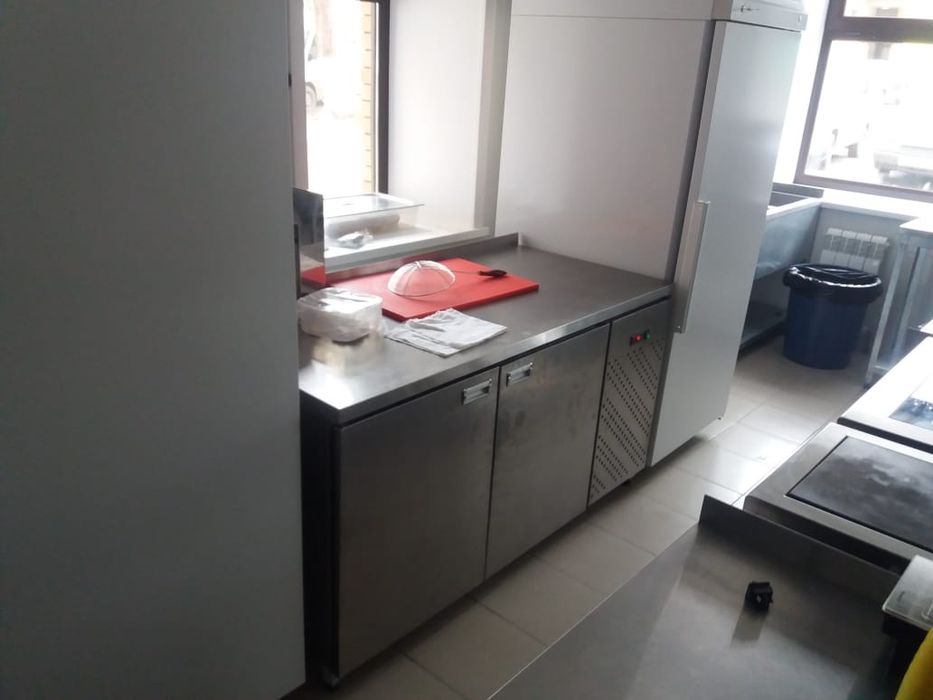 Стол холодильный