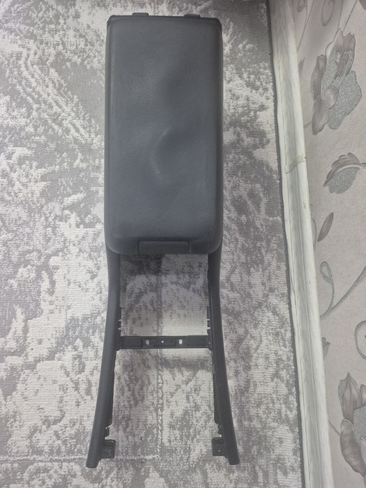 Подлокотник Мерседес W210