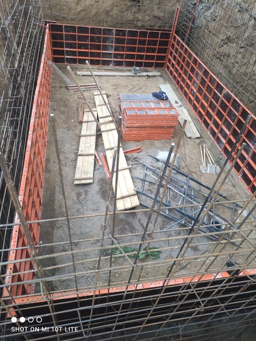 Телескопические стойки,опалубки,балки,финская фанера сдается в аренду