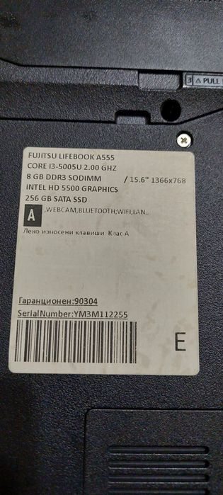 Лаптоп i3 8 RAM без HHD на части