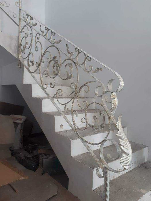 Balcoane si balustrada din fier forjat