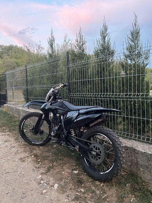 Vand cross alfarad t7 250cc sau schimb cu motociclete pt A1