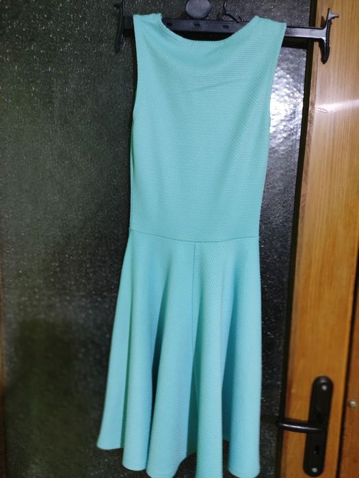 Дамски рокли размер М