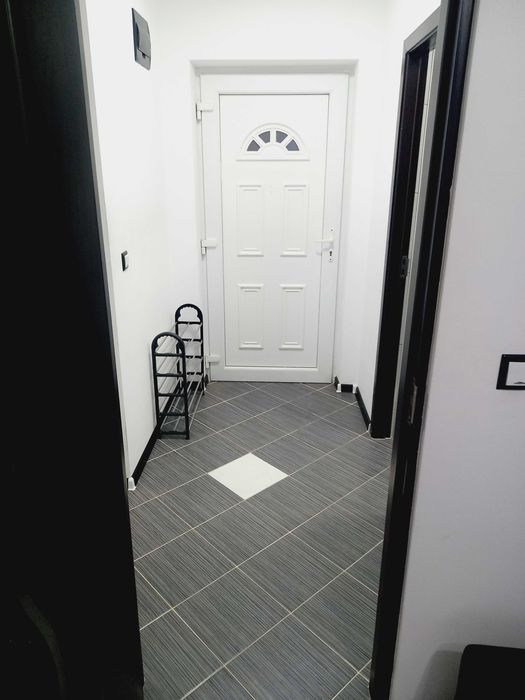 Inchiriez ap cu 2 camere in bloc nou in sfantu ilie