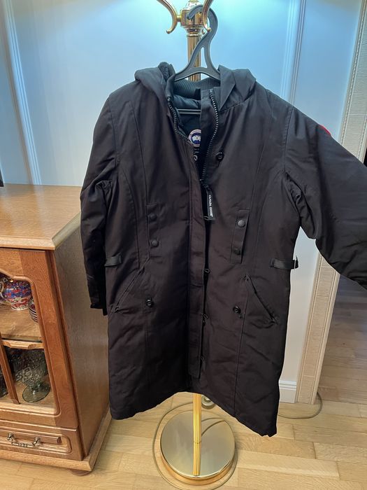 Продам пуховик женский