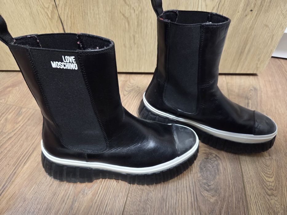 Кожени боти Love Moschino