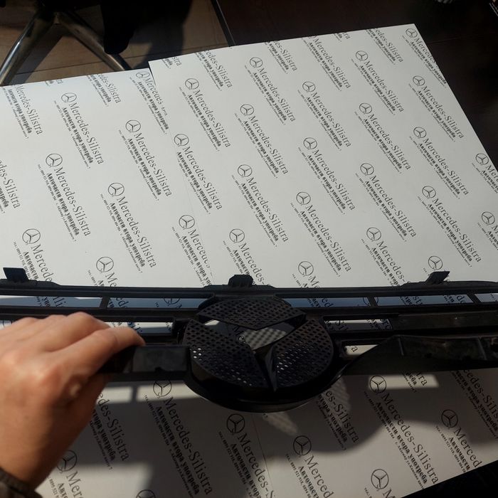 W414 Предна декоративна решетка за Ванео