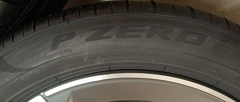 Оригинални джанти с гуми летни 19 цола Mercedes S klasse W223 дот 2025