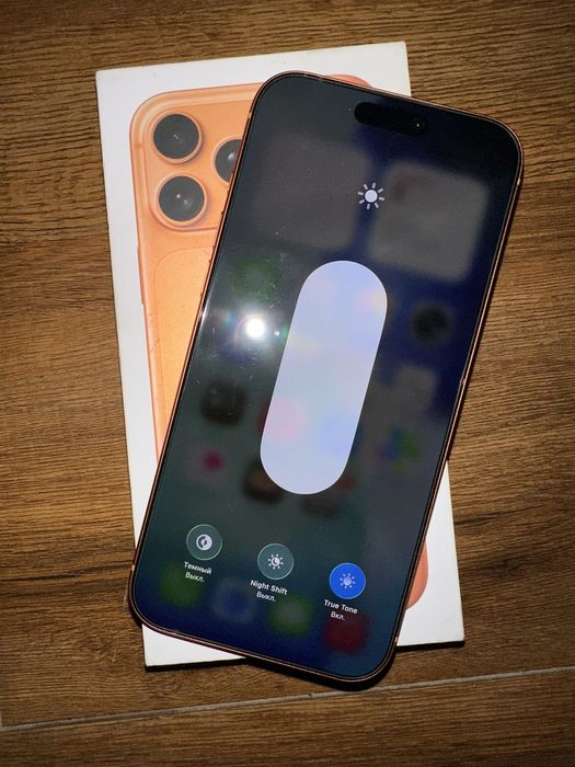 Продам Iphone 17 pro max в илеальном состоянии