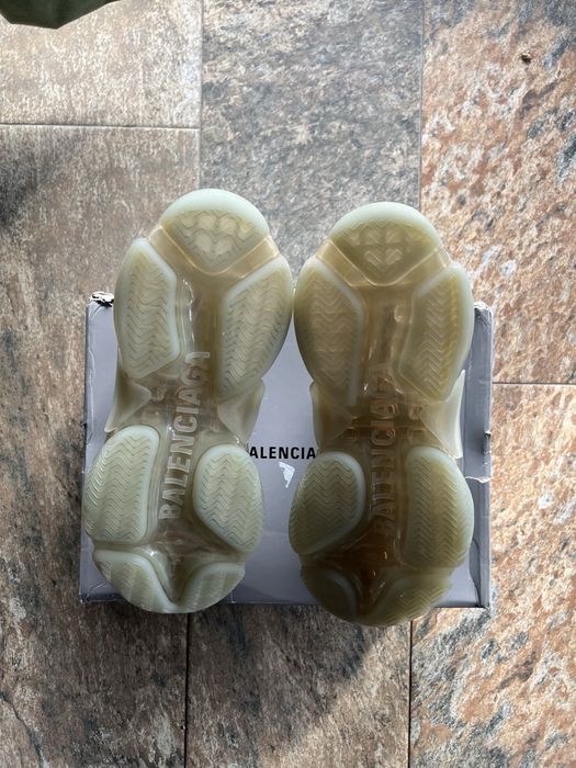 Balenciaga Triple S Gray