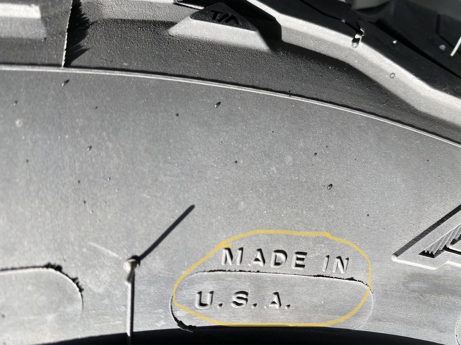 Резина всесезонная.