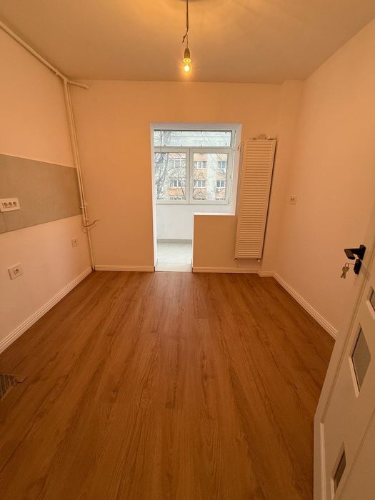 Proprietar-2 camere // renovat // str Dunavat // bloc reabilitat-et 2