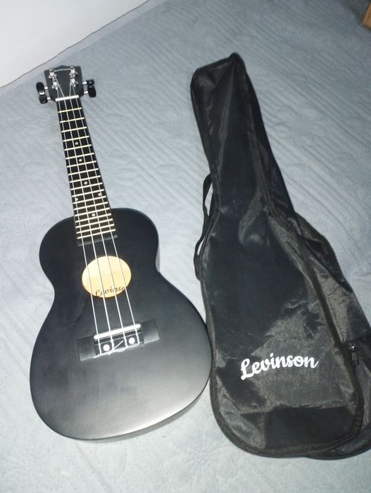Укулеле Levinson
