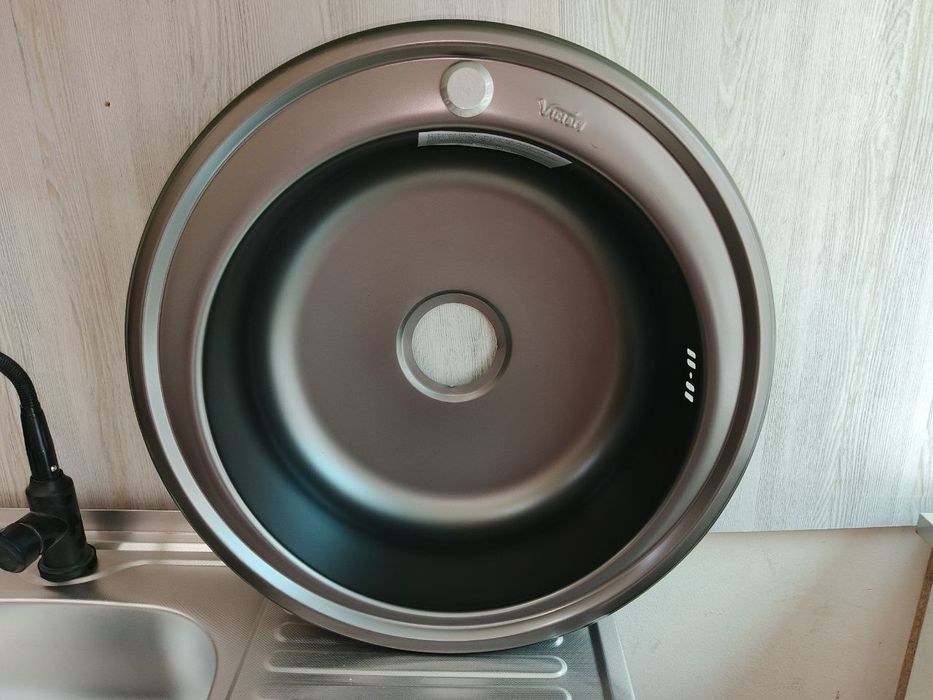 Рабочий стол кухуния мебел