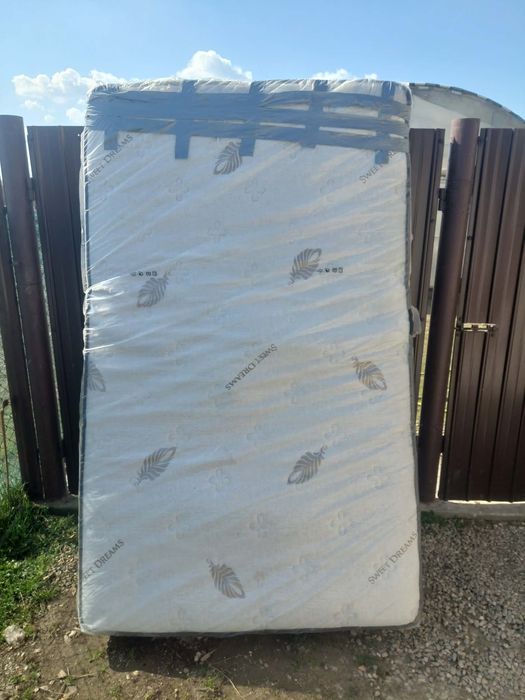 Saltea cu spuma de memorie