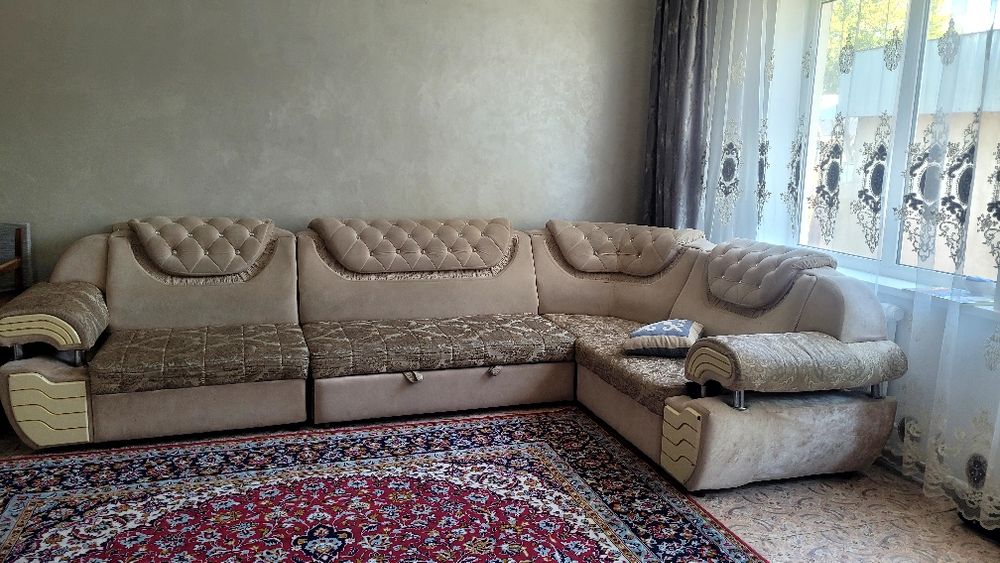 Продам бу угловой диван 4метра