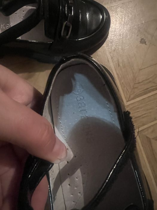 Продам туфли новые одевали 3 раза