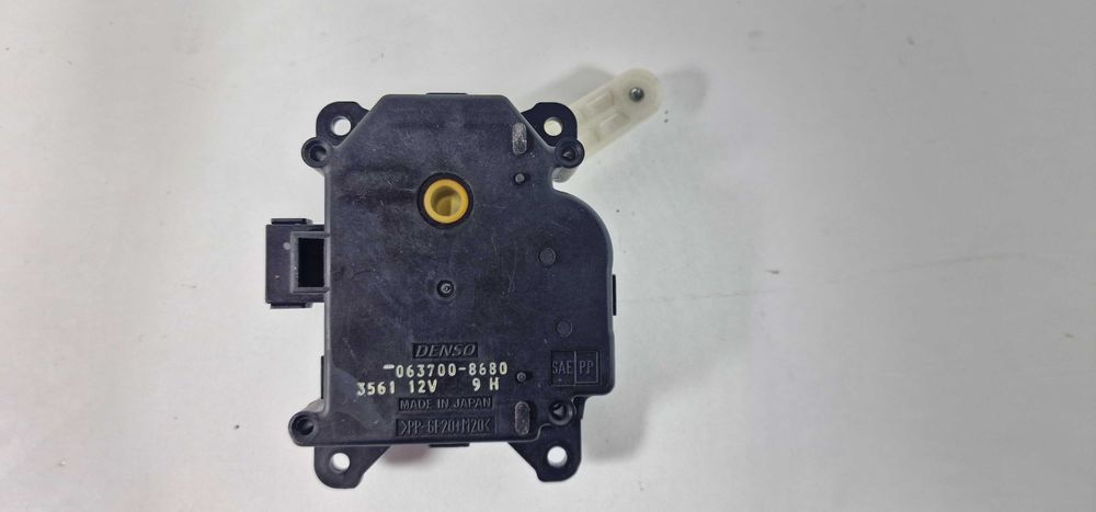 Моторче Клапи Парно Климатик Климатроник Тойота Авенсис Toyota Avensis