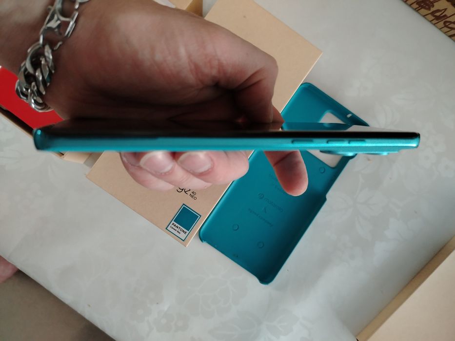 Motorola Edge 40 Neo 5G 256GB 12GB RAM