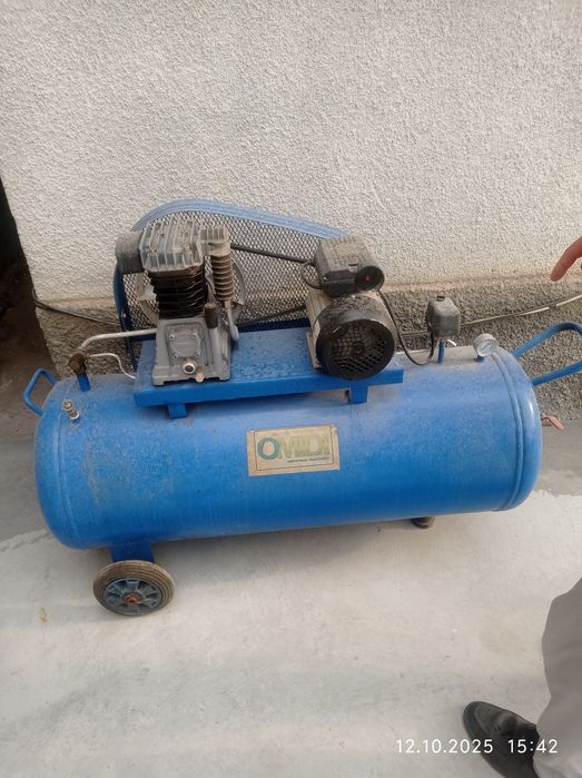 Kampressir sotilladi srochna