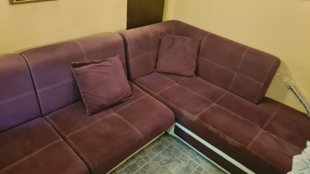 Продавам запазен диван