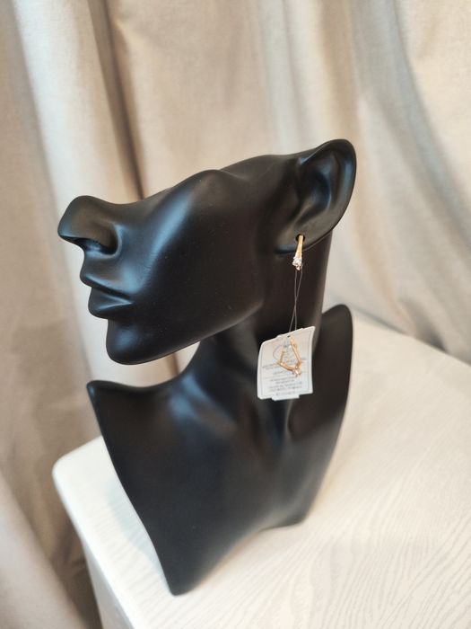 Новые золотые серьги с бриллиантами