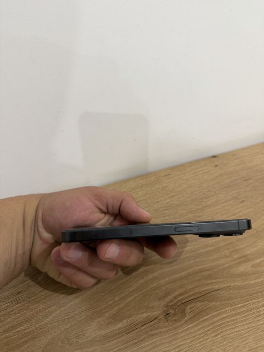 Iphone 15 Pro 128 гигабайта