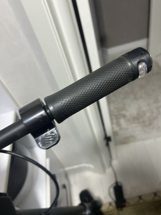 Ninebot f2……………..