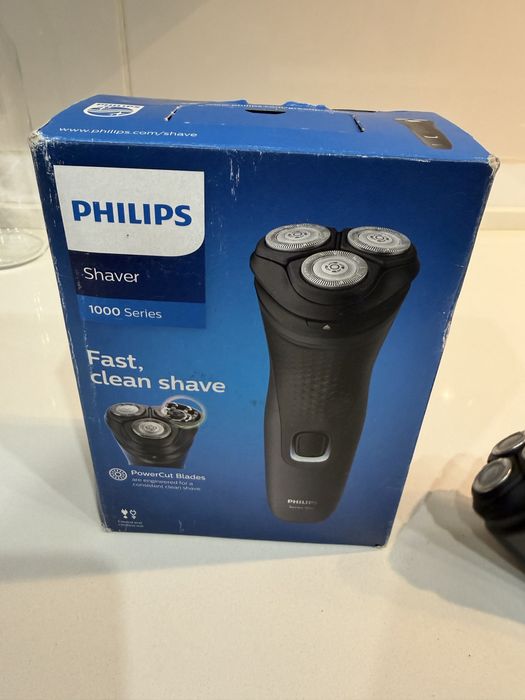 aparat de ras Philips