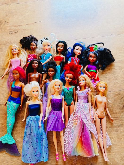 Lot păpuși stare buna