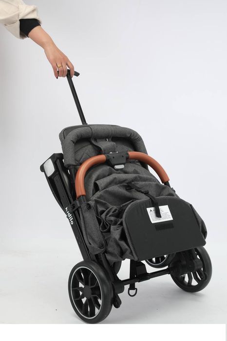 Коляска прогулочная.