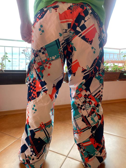 Сноуборд якета и панталони на ниски цени