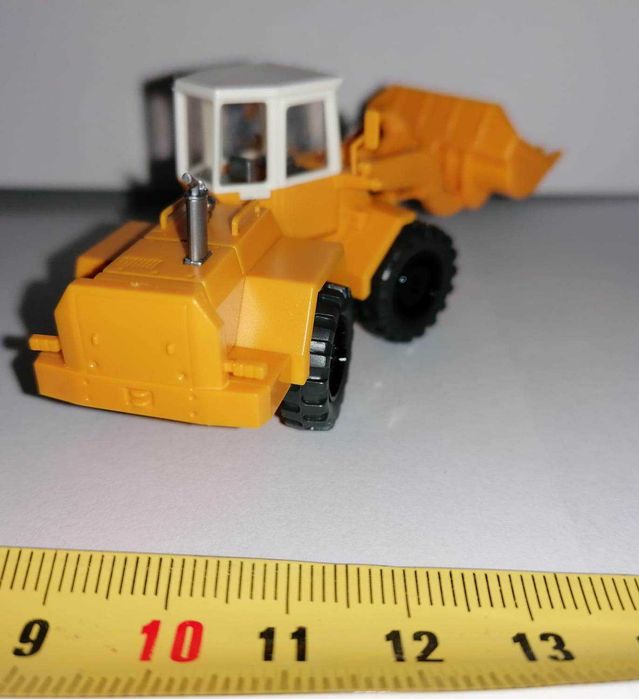 Vand macheta incarcator frontal Liebherr 531, scr 1:87, prd Wiking