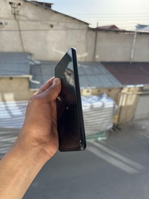 Poco F4 5G telefoni sotiladi