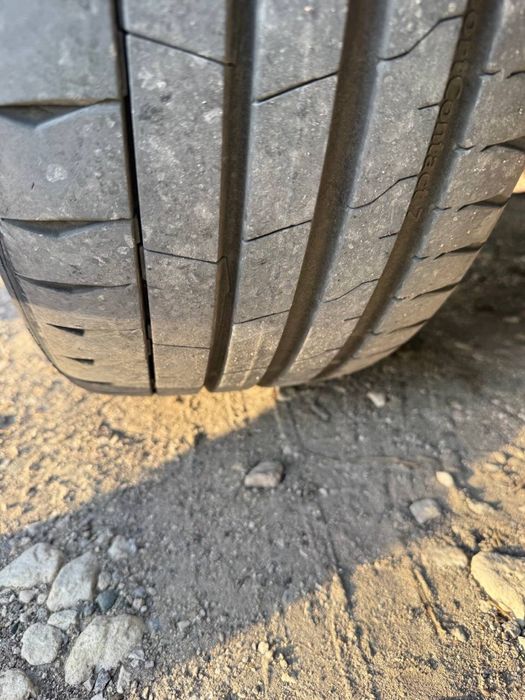 Продавам гуми 225/40/18 Continental Sport Contact 7