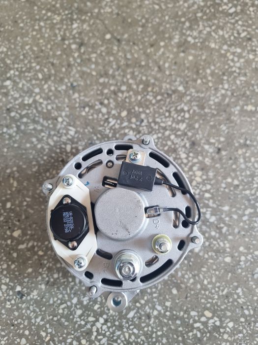 Alternator combina tractor John Deere