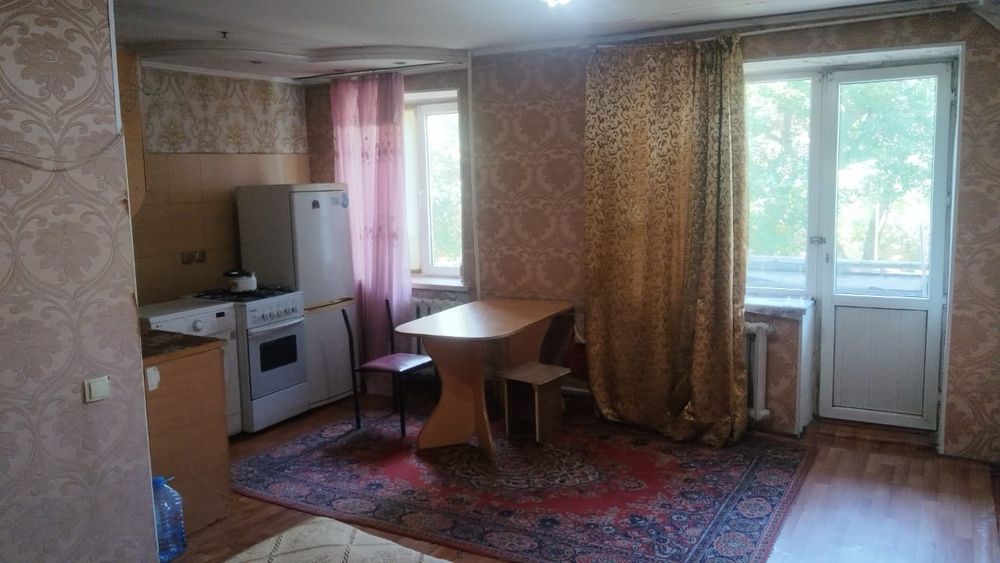 Сдам 1-комнатную в центре