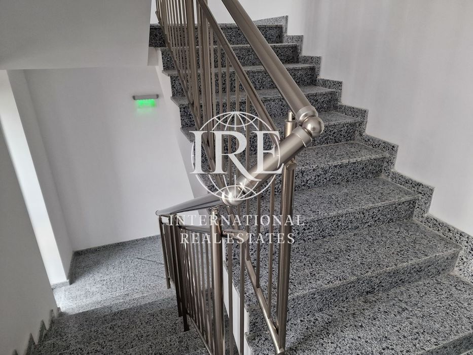 Продава се Двустаен апартамент в Варна, Бриз - 71 кв.м за 1164 €/кв.м - Снимка #4