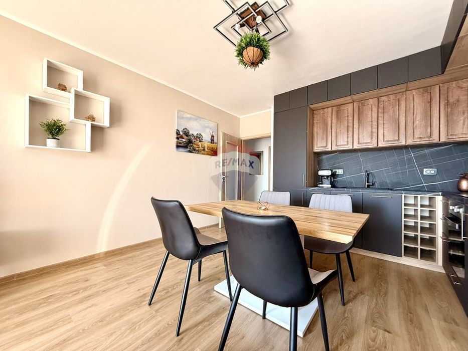 Продава се Тристаен апартамент в Варна, Погреби - 89 кв.м за 1287 €/кв.м - Снимка #4