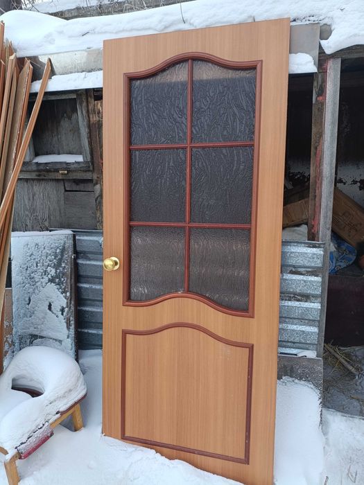 Продам двери межкомнатные бу