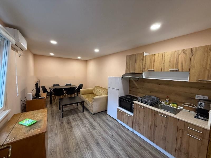 Къща, под наем, Център-ЦУМ