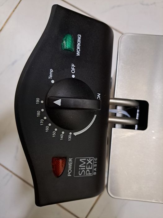 Friteuza SIMPEX 23608 2000W 3.5 l 190°
Dispozitiv prăjire cartofi