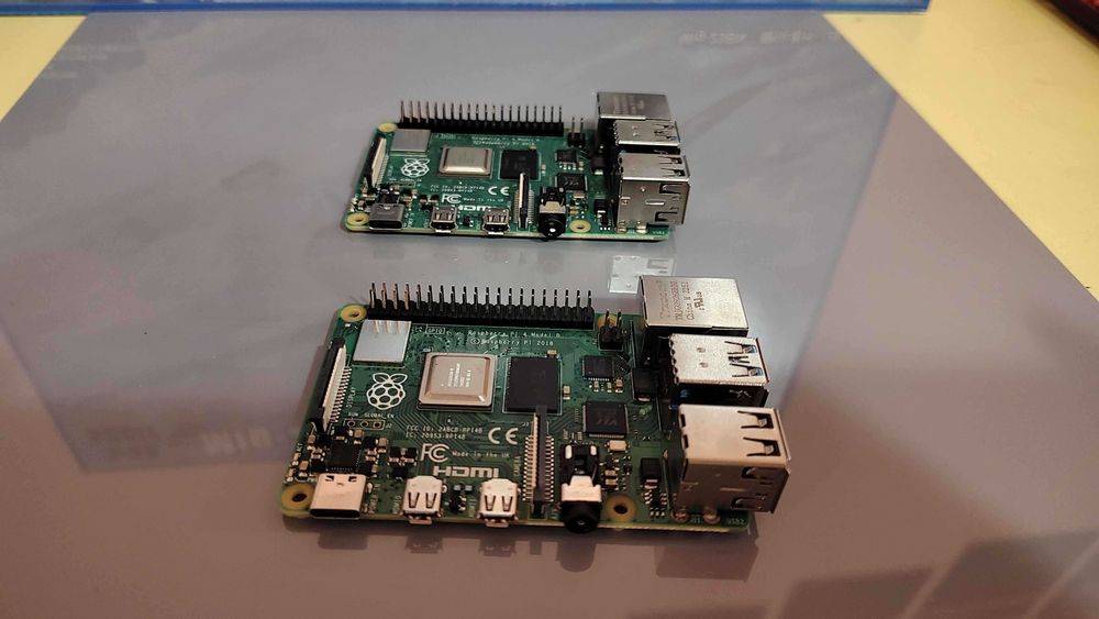 Raspberry Pi 4 Model B (4 или 8 ГБ РАМ)
