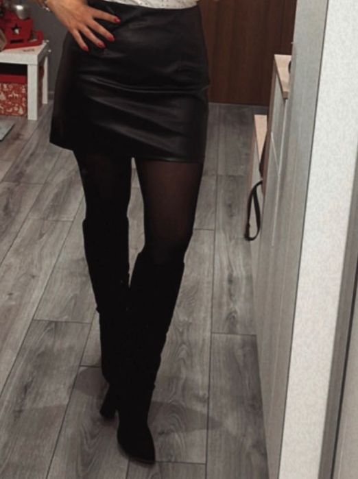 ASOS ЧИСТО НОВА ПОЛА! Черна кожена пола.