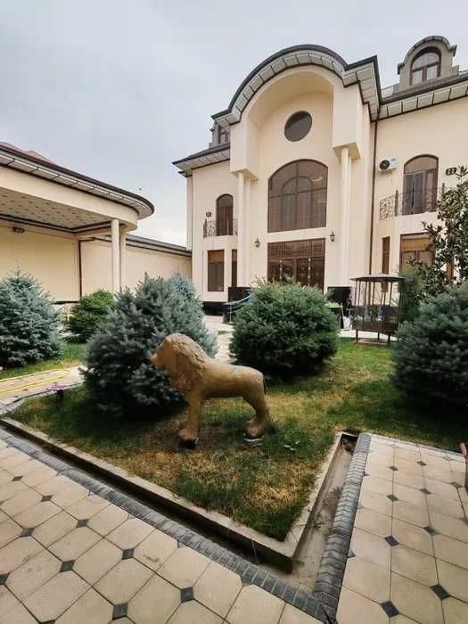 Сдается участок дом центр  города