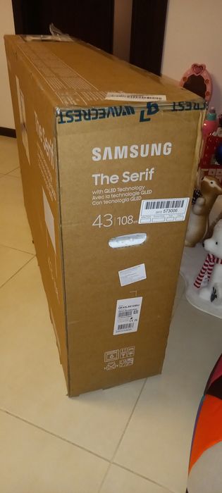 Tv Samsung The Serif QLED 43LS01DB,4K Ultra HD Clasa G,2024