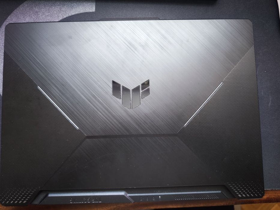 Геймърски лаптоп Asus TUF F15