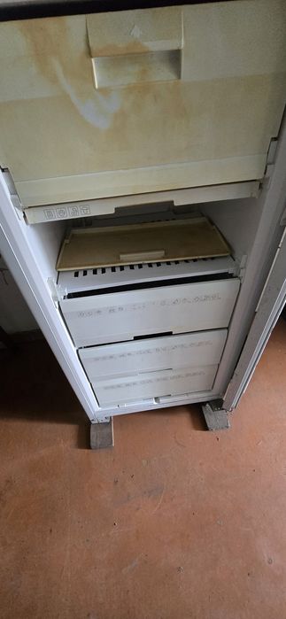 Морозильник, холодильник