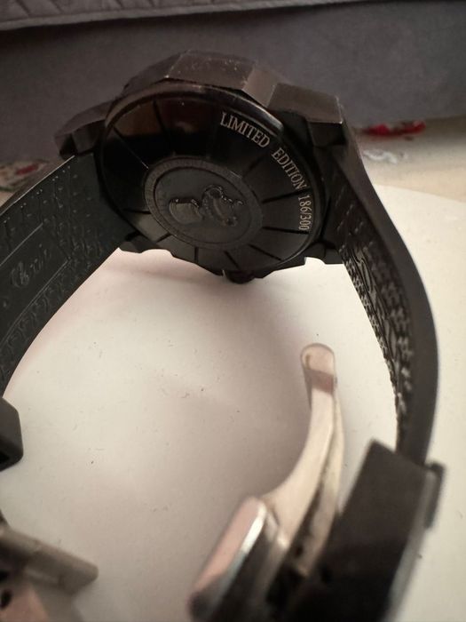 Продавам мъжки часовник Corum Admiral's Cup Black Challenge 44 Limited