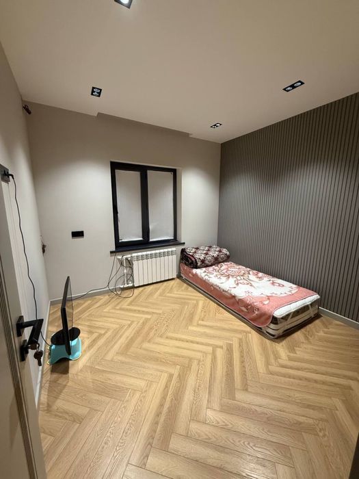 Продается 5-ти ком. кваотира, 113м2. Новостройка. Мирабадский р-н.